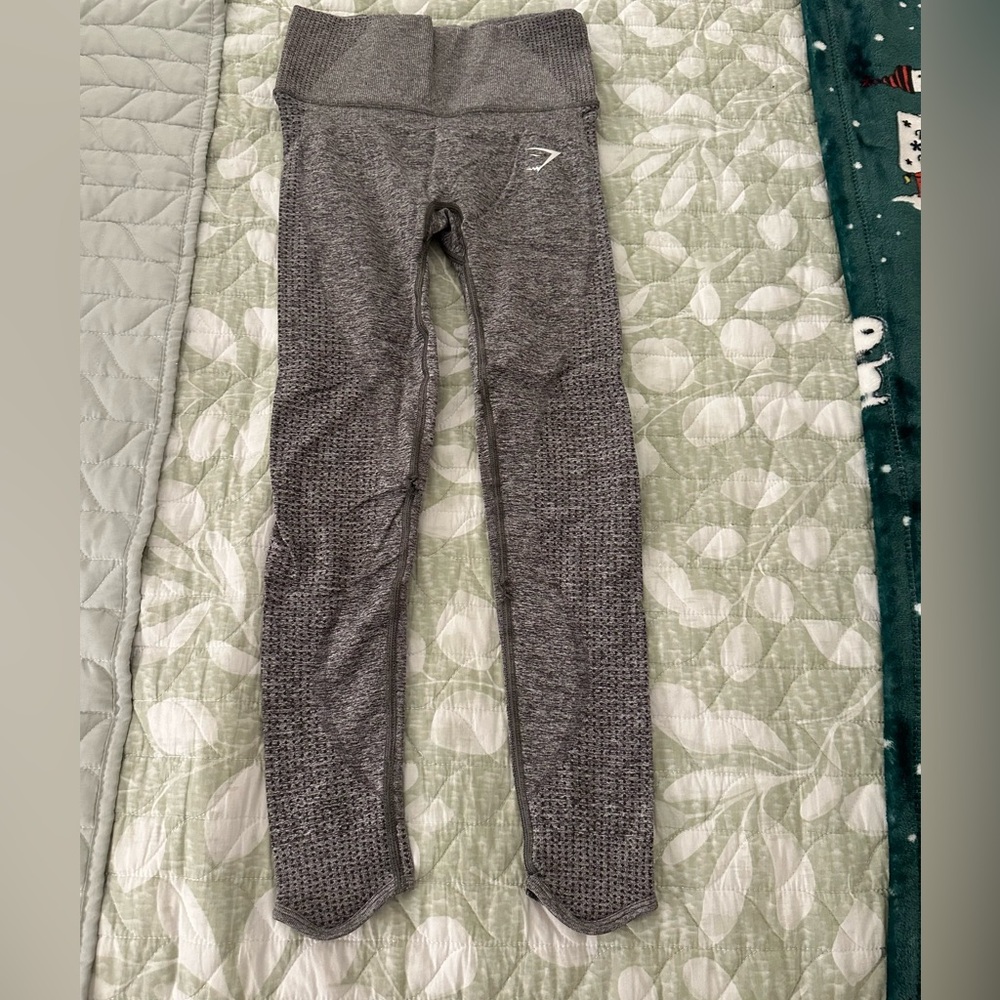 Gray gym shark leggings, size x small